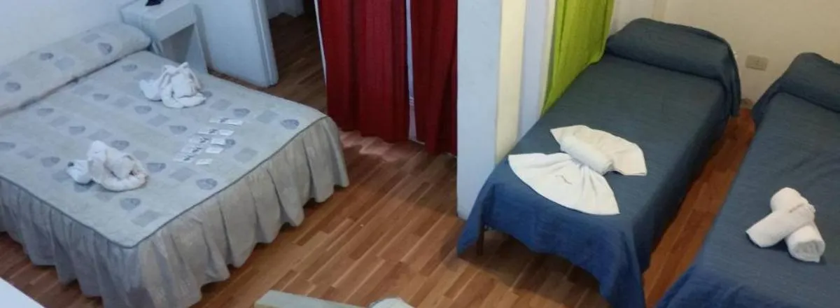 2-star Hotels Dallas Center