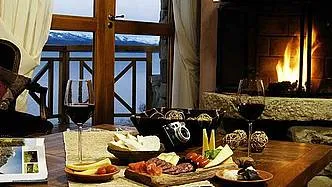 4-star Hotels Lirolay Suites