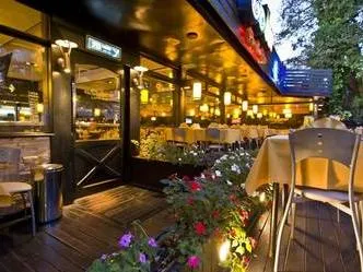 Parrilla Pizza Color Restaurants  in  Puerto Iguazú