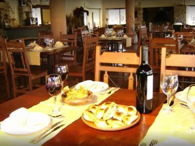 Hosterías La Caldera