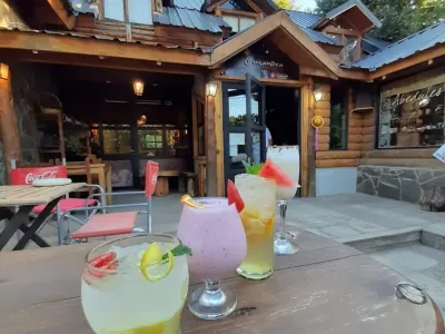 Restobar Mandra Café Bar