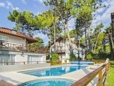 Suites del Bosque Apart Hotels  in  Pinamar