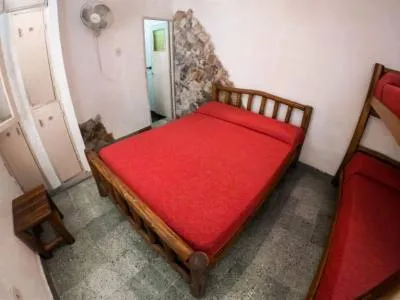 Albergues/Hostels Club Hostel