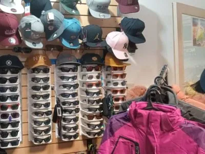 Mountain Equipment and Ski Rental Marush Star