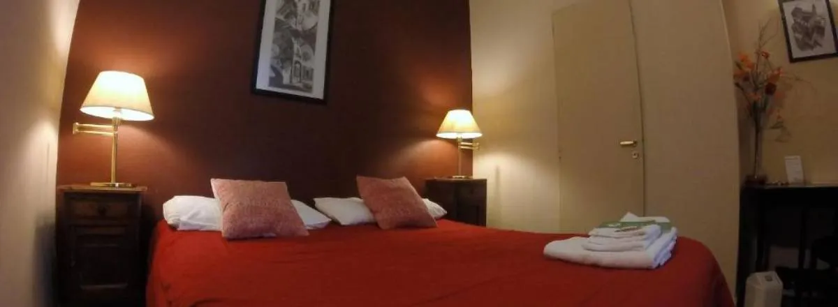 Hostels Sabatico Travellers Hostel