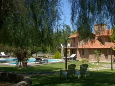 Cabañas 4 estrellas Aparts y Cabañas Brisa Serrana