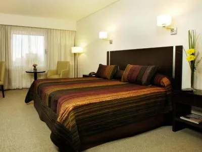 Hoteles 4 estrellas Land Plaza