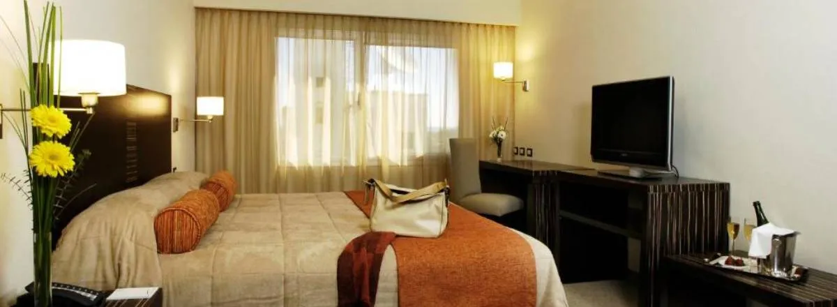 Hoteles 4 estrellas Land Plaza