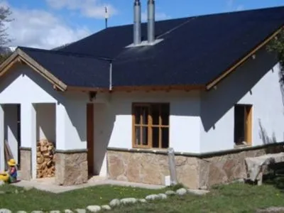 Alojamiento en Lago Meliquina (a 30 Km. de San Martín de los Andes) Noscohue