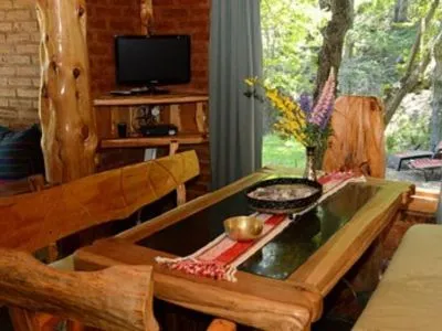 Alojamiento en Lago Meliquina (a 30 Km. de San Martín de los Andes) Noscohue