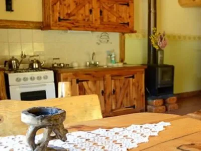 Alojamiento en Lago Meliquina (a 30 Km. de San Martín de los Andes) Noscohue