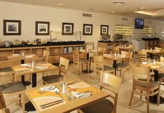 Hoteles 3 estrellas Austral Express