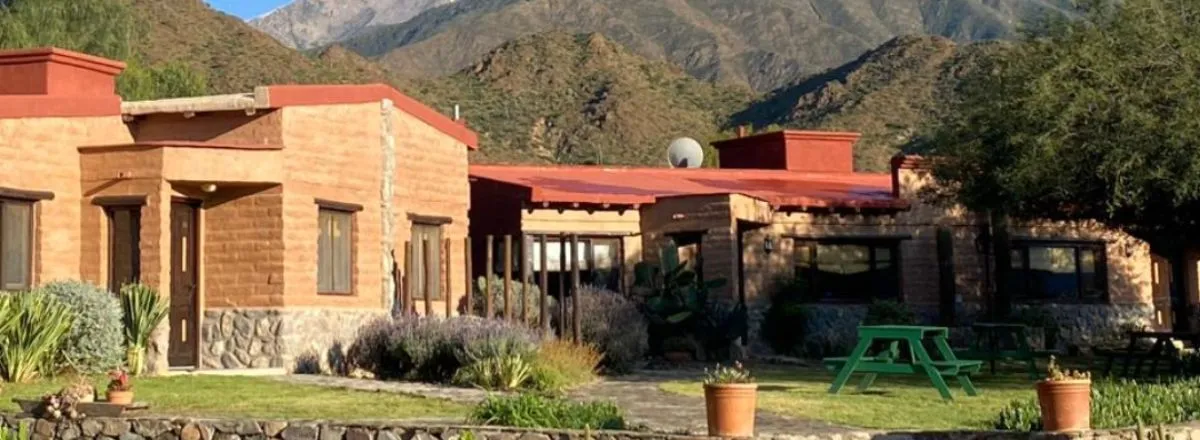 Cabañas Miraluna Bodega & Cabañas