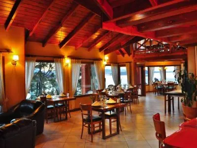 Hoteles 5 estrellas Charming Luxury Lodge & Spa