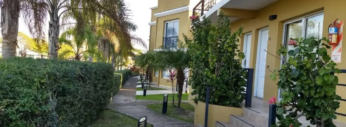 Apart Hotels Brisas del Lago