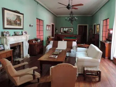 Hoteles Estancia La Violeta