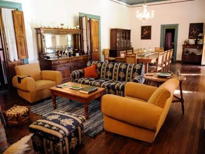 Hoteles Estancia La Violeta