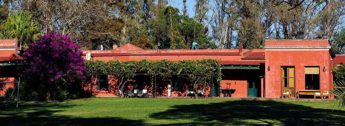 Hoteles Estancia La Violeta