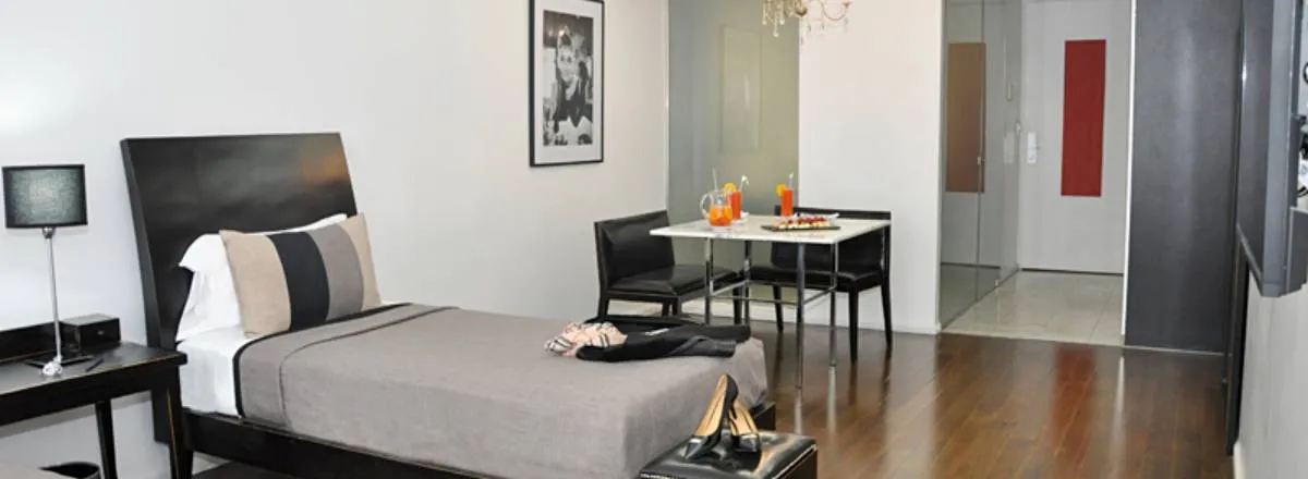 4-star Hotels Broadway Hotel & Suites