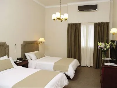 4-star Hotels Lafayette Hotel