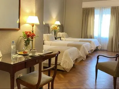 4-star Hotels Lafayette Hotel