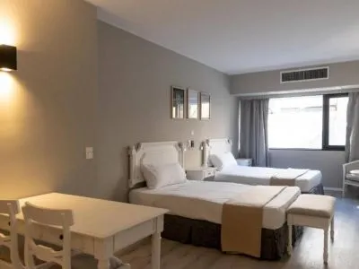 Hoteles 3 estrellas Up América Plaza