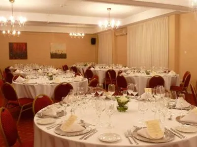 Hoteles 4 estrellas Australis Yene Hue