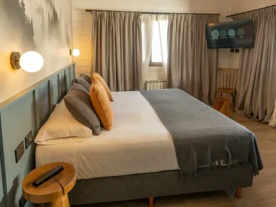 Alojamientos en el Cerro Catedral  Refugio Knapp Hotel Villa Catedral