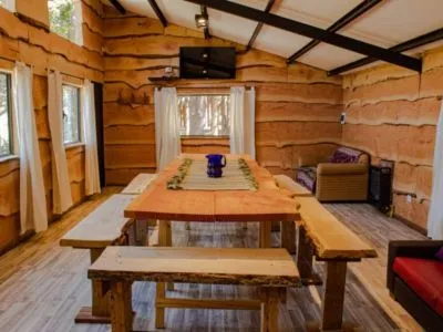 Accommodation in Lago Meliquina (30 Km. from San Martín de los Andes) Río Mel Lodge