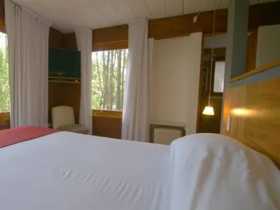 3-star Hostelries La Foret Loft & Suites