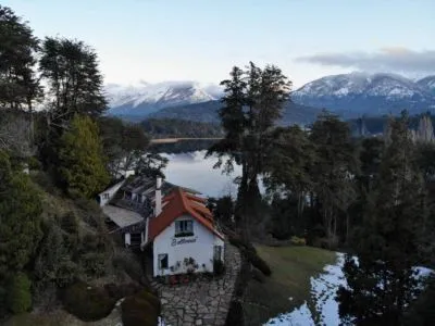 Bellevue Bed & Breakfast Hosterías 2 estrellas  en  Bariloche