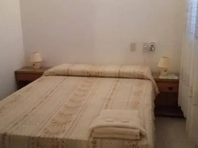 Hoteles 1 estrella Los Cerrillos