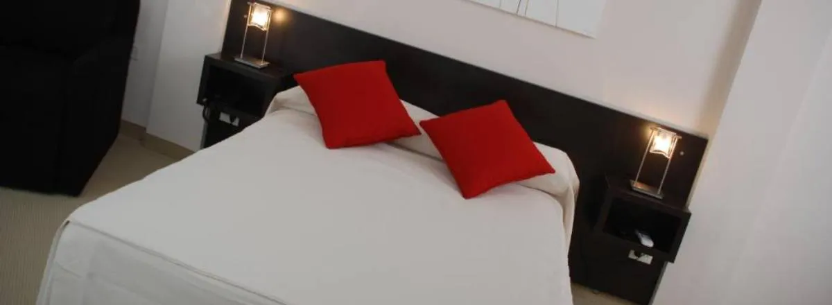 Hoteles 3 estrellas Polans