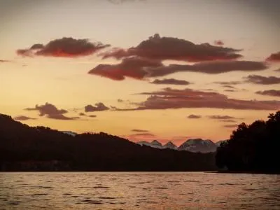 Alquiler de Autos Quetrihue Viajes y Turismo