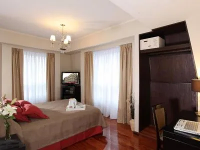 3-star Hotels Europlaza Hotel & Suites