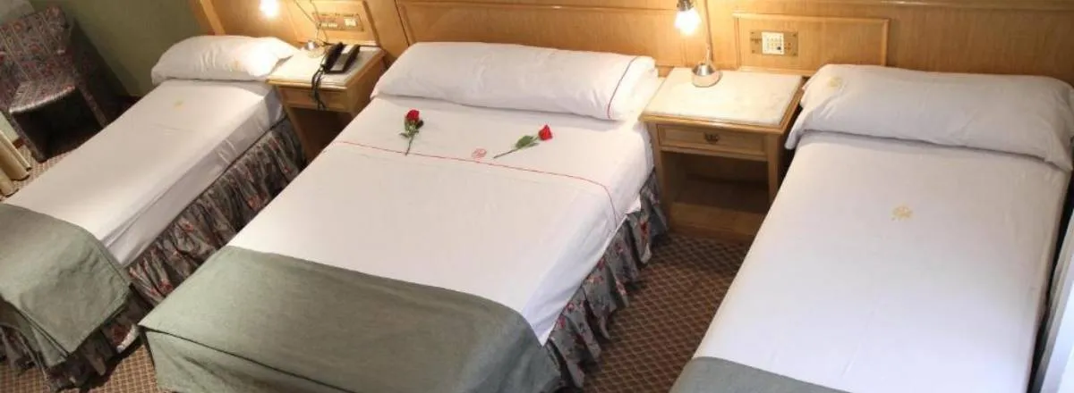 3-star Hotels Gran Hotel Ailen