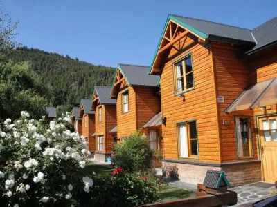 Catalanas Cabañas 2 estrellas  en  San Martín de los Andes