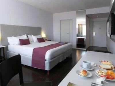 Hoteles 3 estrellas Dazzler Recoleta