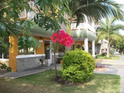 Apart Hoteles 3 estrellas La Bahía 