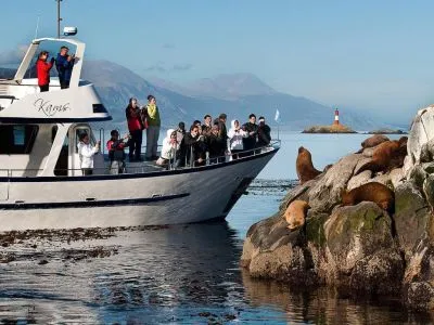 Patagonia Explorer SRL Tourist Services Operators  in  Ushuaia