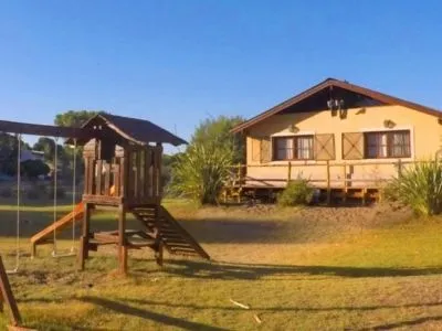 Cabins Puerto Mopane