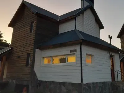 Los Volcanes Cabins  in  Caviahue