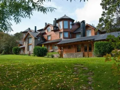 Del Pellin Cabañas 3 estrellas  en  San Martín de los Andes