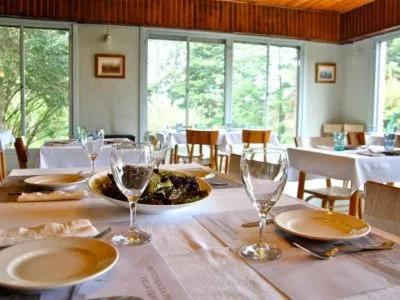 Hosterías  La Península