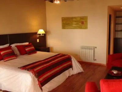 Hoteles 3 estrellas Monasterio Hotel y Cabañas