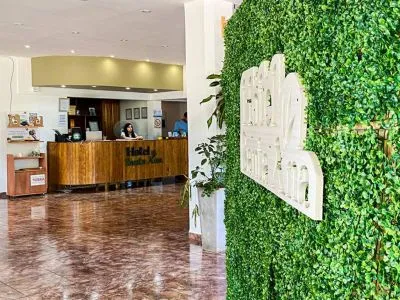 3-star Hotels Santa Ana