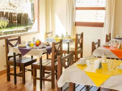 Hosterías 3 estrellas Los Gnomos