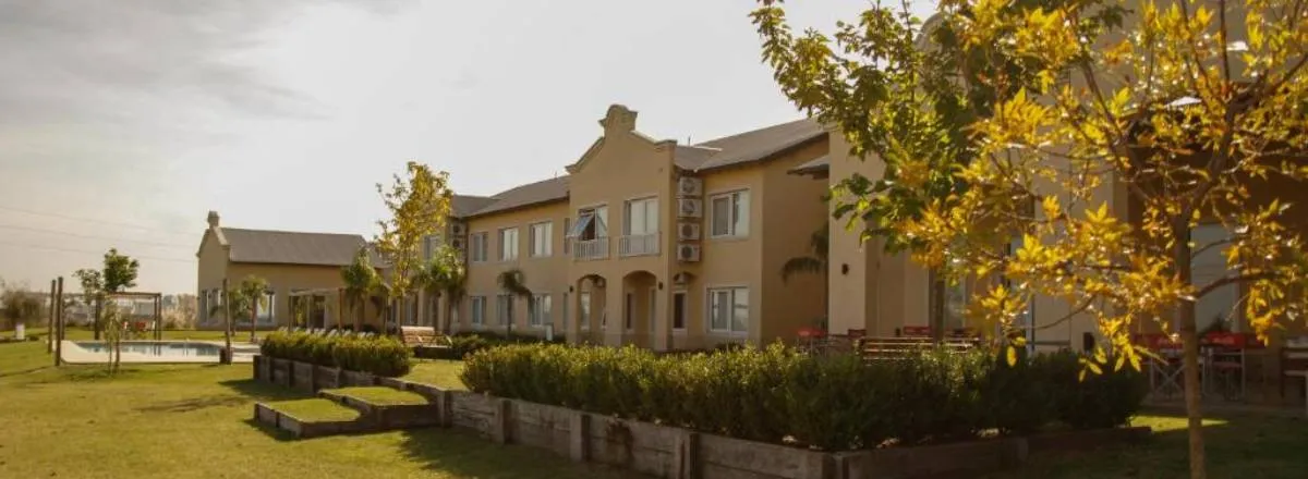 4-star Hotels Howard Johnson Trenque Lauquen