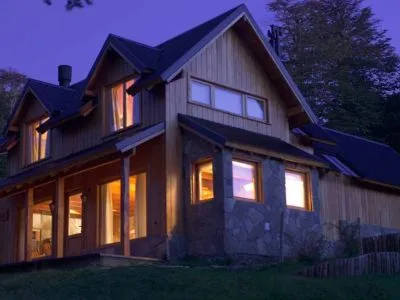 Ladera Sur Cabañas 3 estrellas  en  San Martín de los Andes