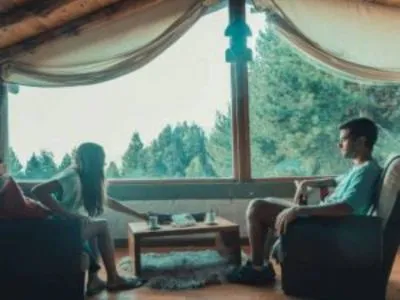 Alojamiento en Lago Meliquina (a 30 Km. de San Martín de los Andes) Hostería Meliquina